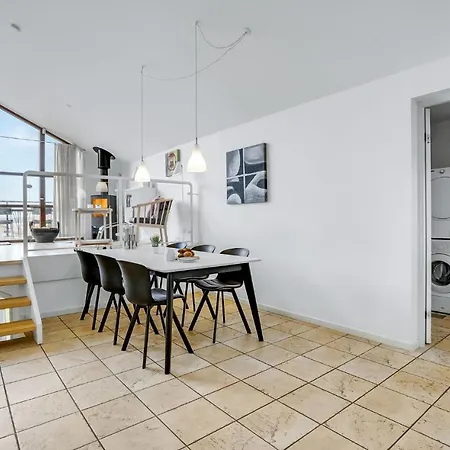 度假居 Stunning In With Kitchen Egernsund
