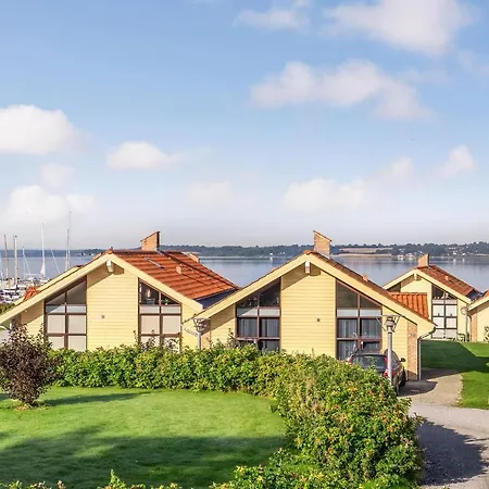 Stunning In With Kitchen Tatil Evi Egernsund